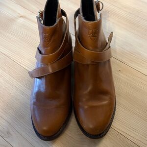 Ariat Womens Brown Leather Strap Boots